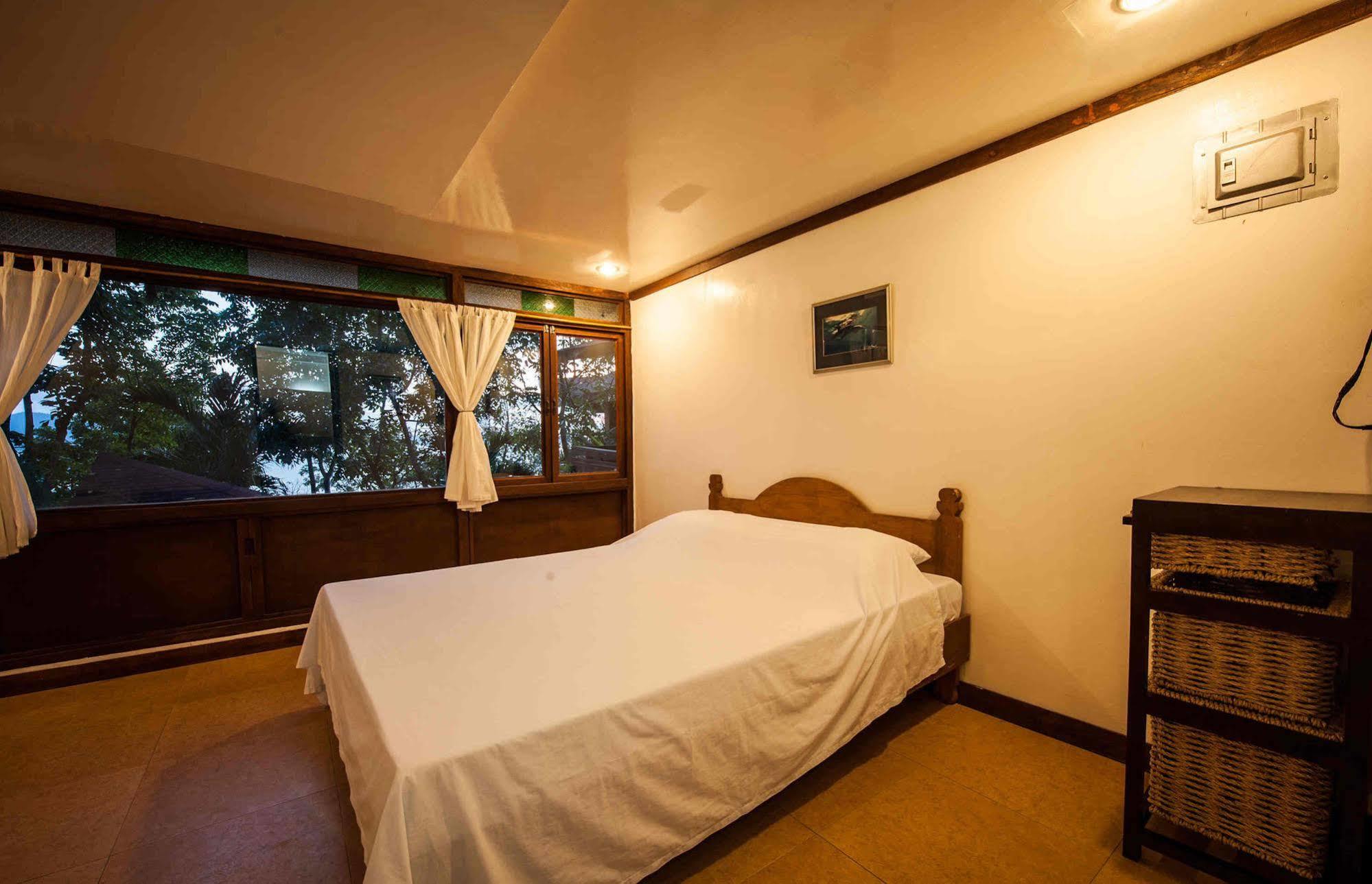 Planet Dive Hotel Mabini  Ngoại thất bức ảnh