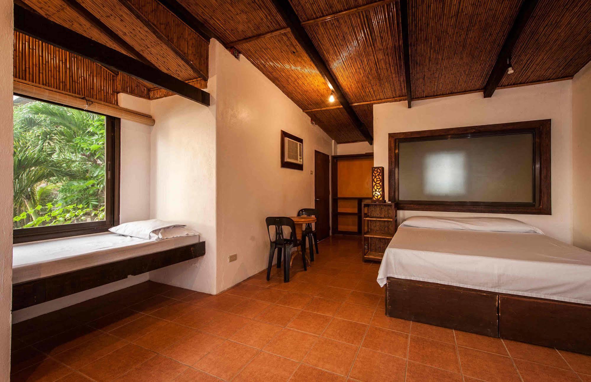 Planet Dive Hotel Mabini  Ngoại thất bức ảnh